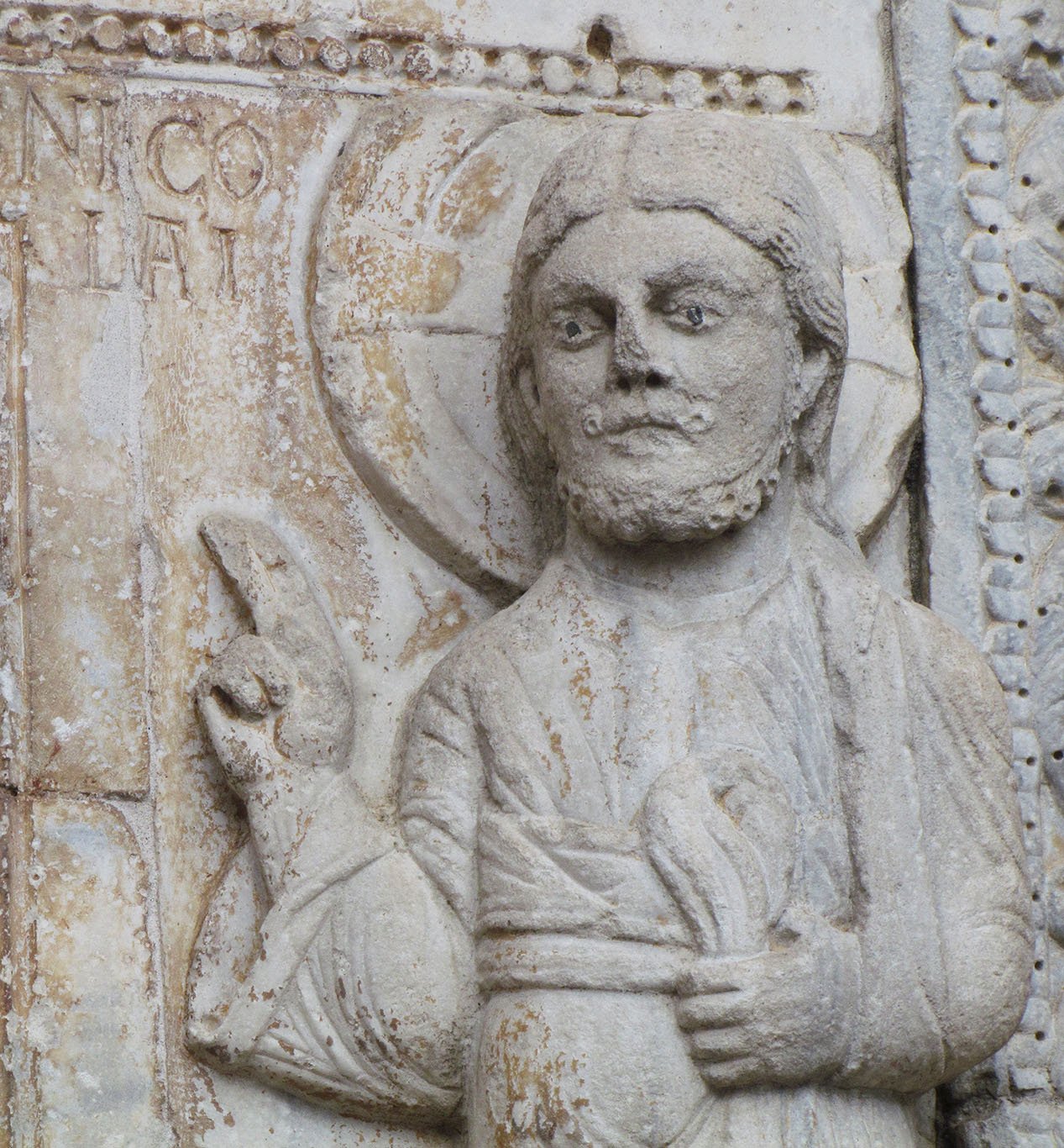 God, the Creator, in the scene of the Creation of Adam with the inscription naming the sculptor Niccolò, 1130s (Photo: July 2014).